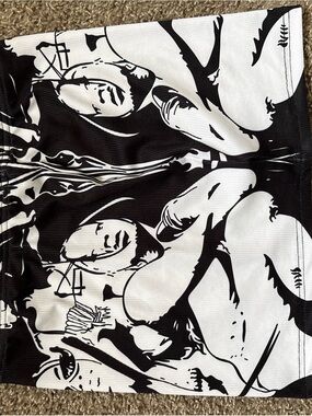 Women’s Black & White Graphic Swim/Board Skirt